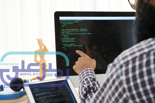 برنامه درسی رشته تولید و توسعه دهنده پایگاه های اینترنتی